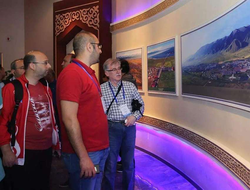 國(guó)際客戶參觀